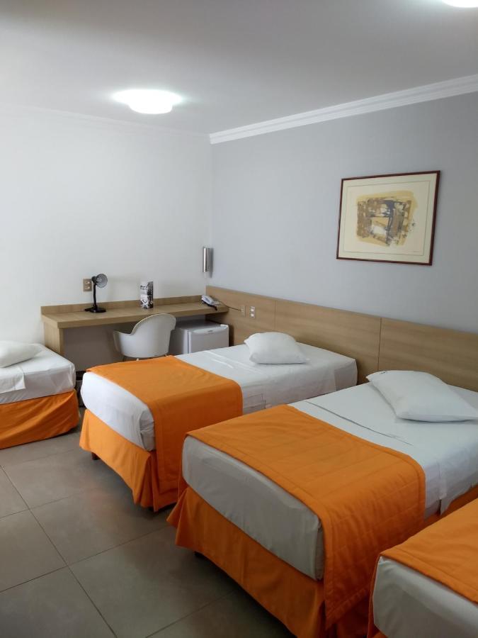Frimas Pampulha Hotel เบโลโอรีซอนชี ภายนอก รูปภาพ
